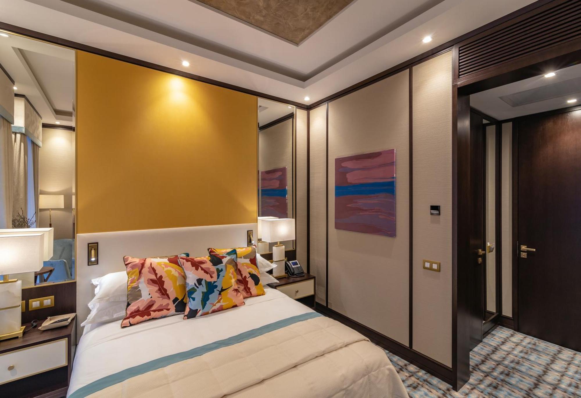 Soho Boutique Hotel Dnipro Phòng bức ảnh