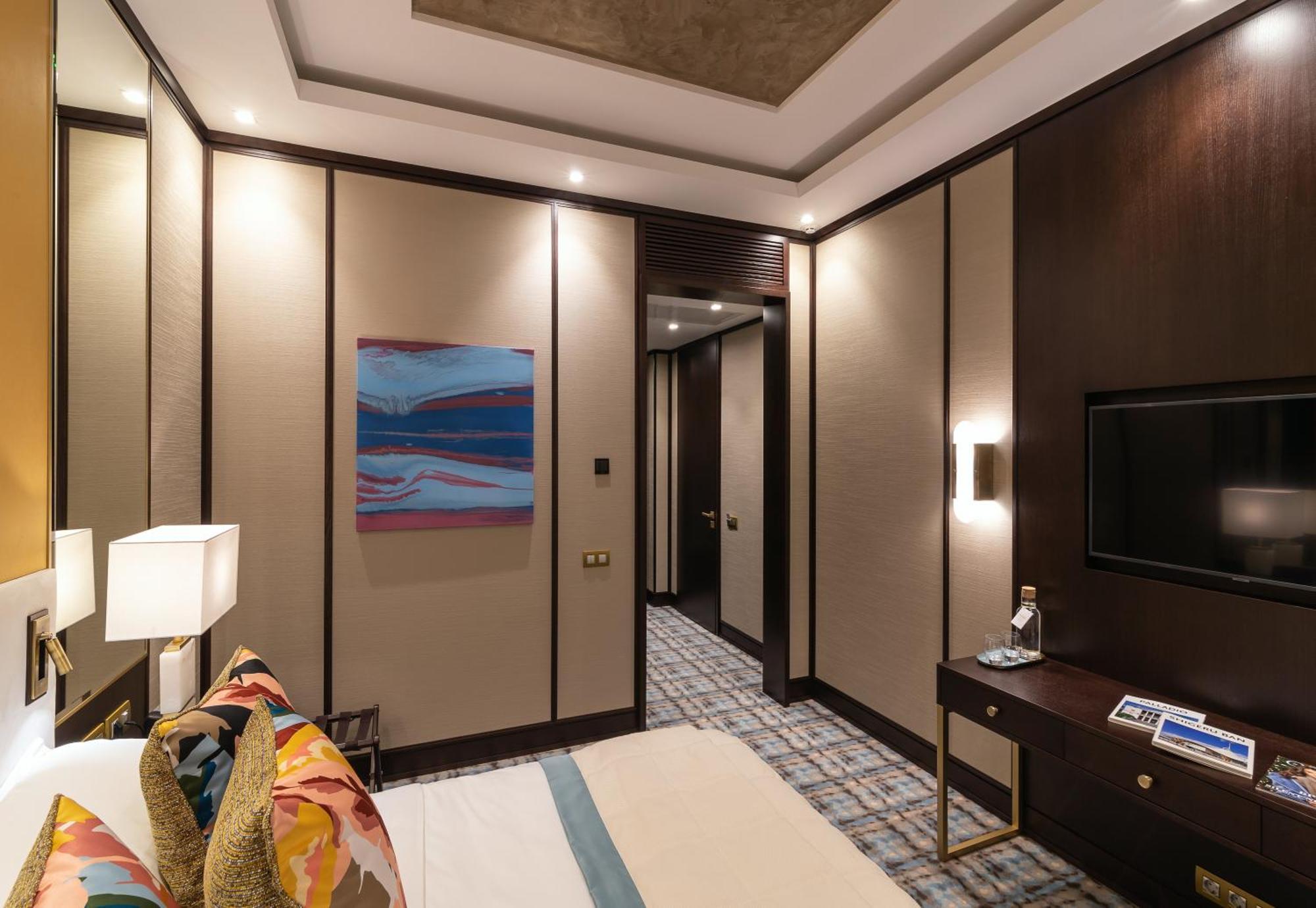 Soho Boutique Hotel Dnipro Phòng bức ảnh