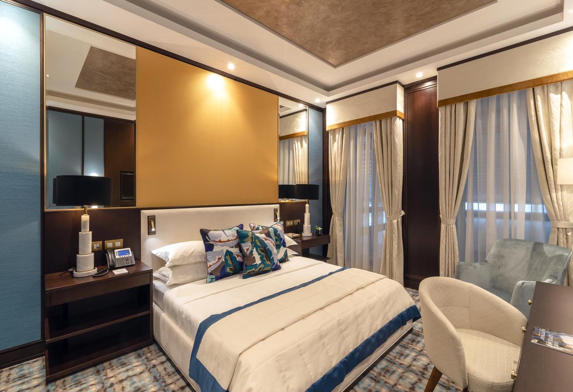 Soho Boutique Hotel Dnipro Phòng bức ảnh